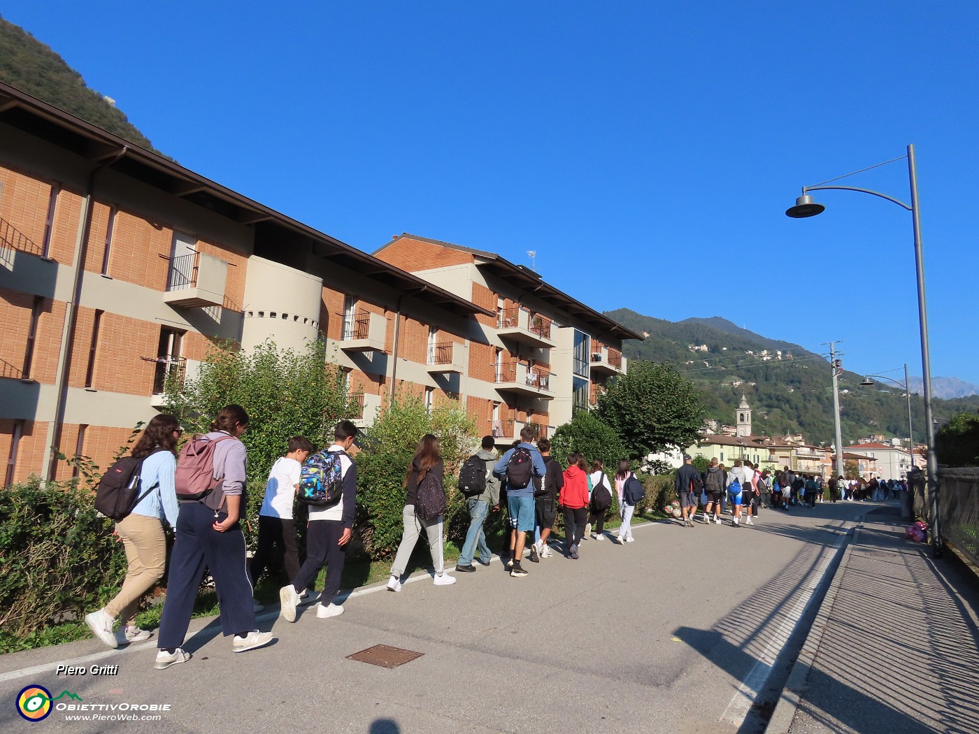 02. Da Pregalleno sulla ciclovia di Valle Brembana.JPG